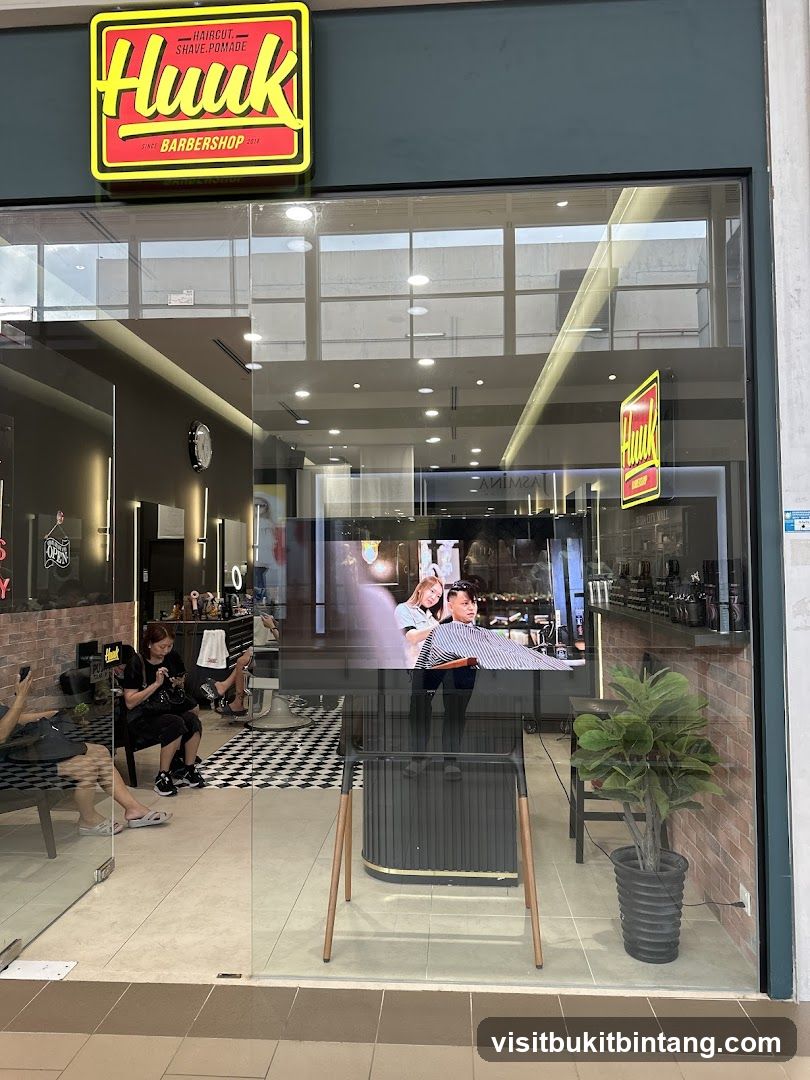 Huuk Barbershop @ Setia City Mall