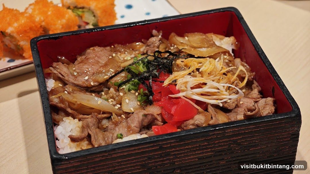 Beef Donburi with Sushi Rolls