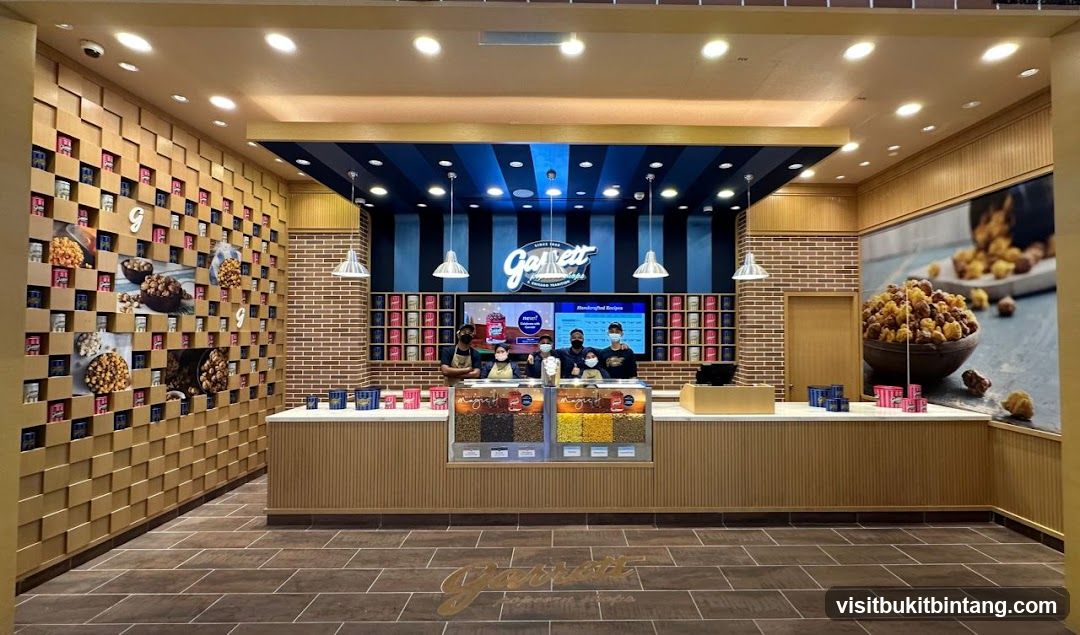 Garrett Popcorn Shop Interior