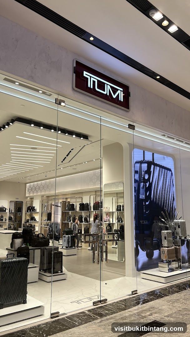 TUMI The Exchange TRX