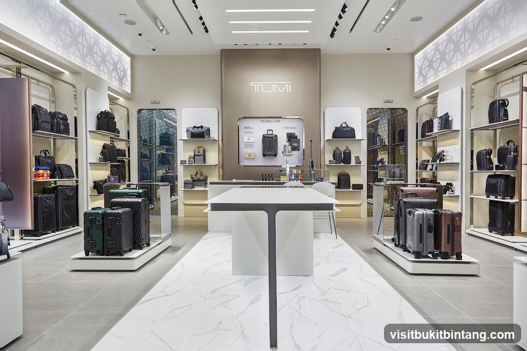 Tumi Store Interior