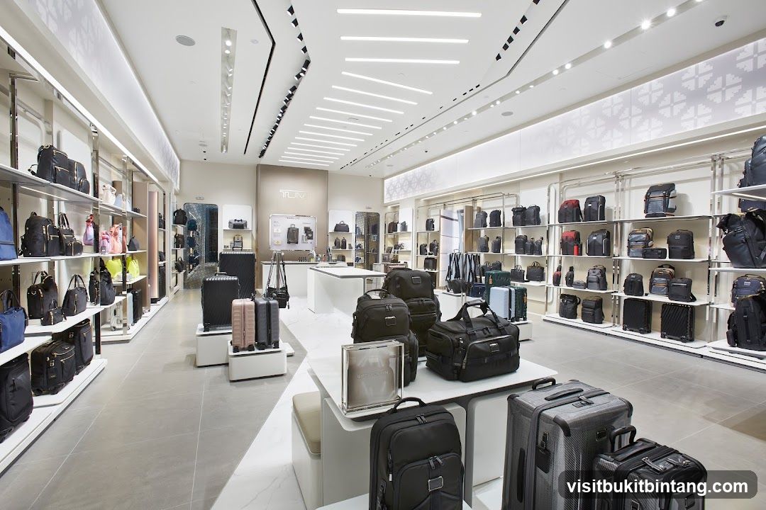 Tumi Store Interior