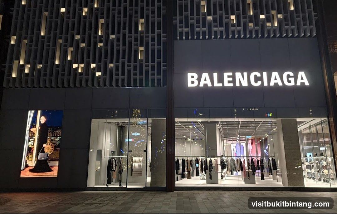 BALENCIAGA