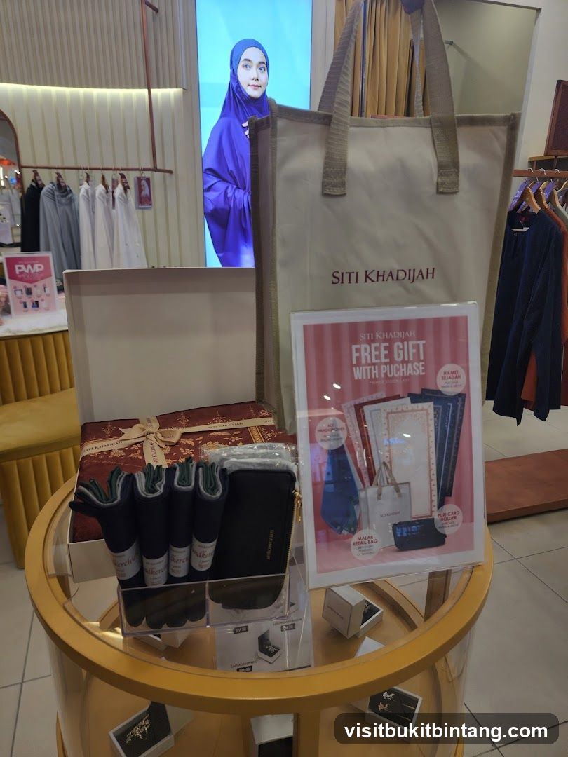 Siti Khadijah Display