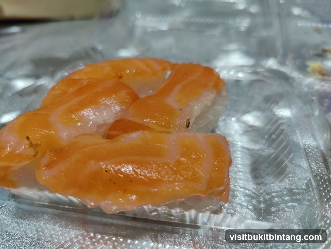 Salmon Nigiri Sushi