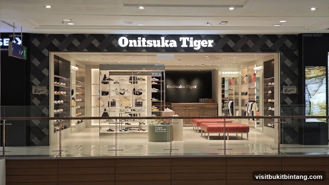 Onitsuka Tiger Gurney Plaza