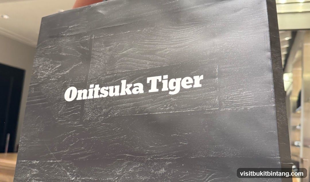 Onitsuka Tiger Shopping Bag