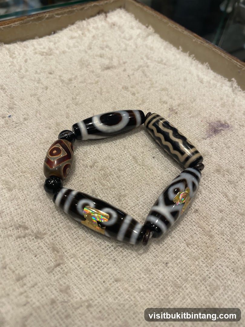 Bracelet with Dzi Beads
