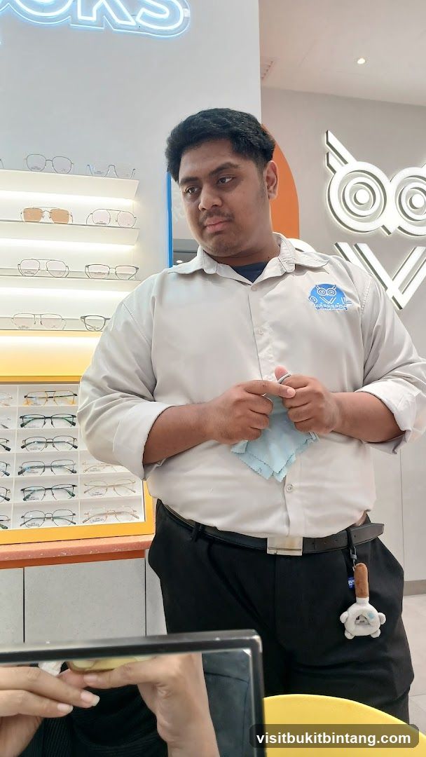 Optician with Glasses Display