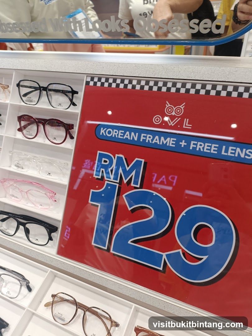 Eyeglasses Display with Promotion