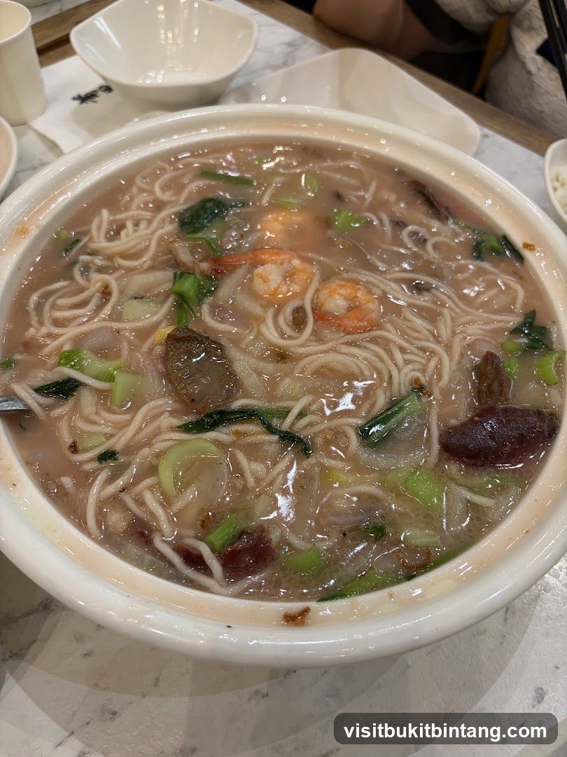 Noodle Soup with Shrimp and Vegetables