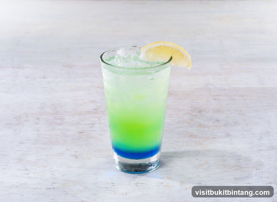 Layered Cocktail with Lemon Slice