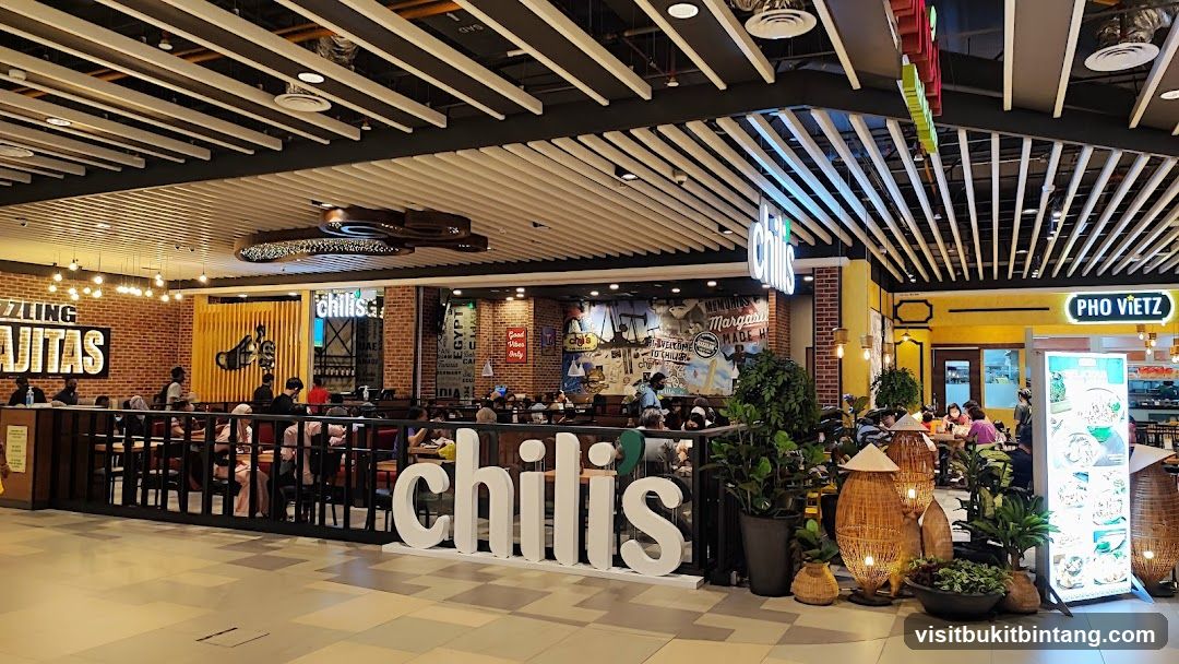 Chilis Restaurant Interior