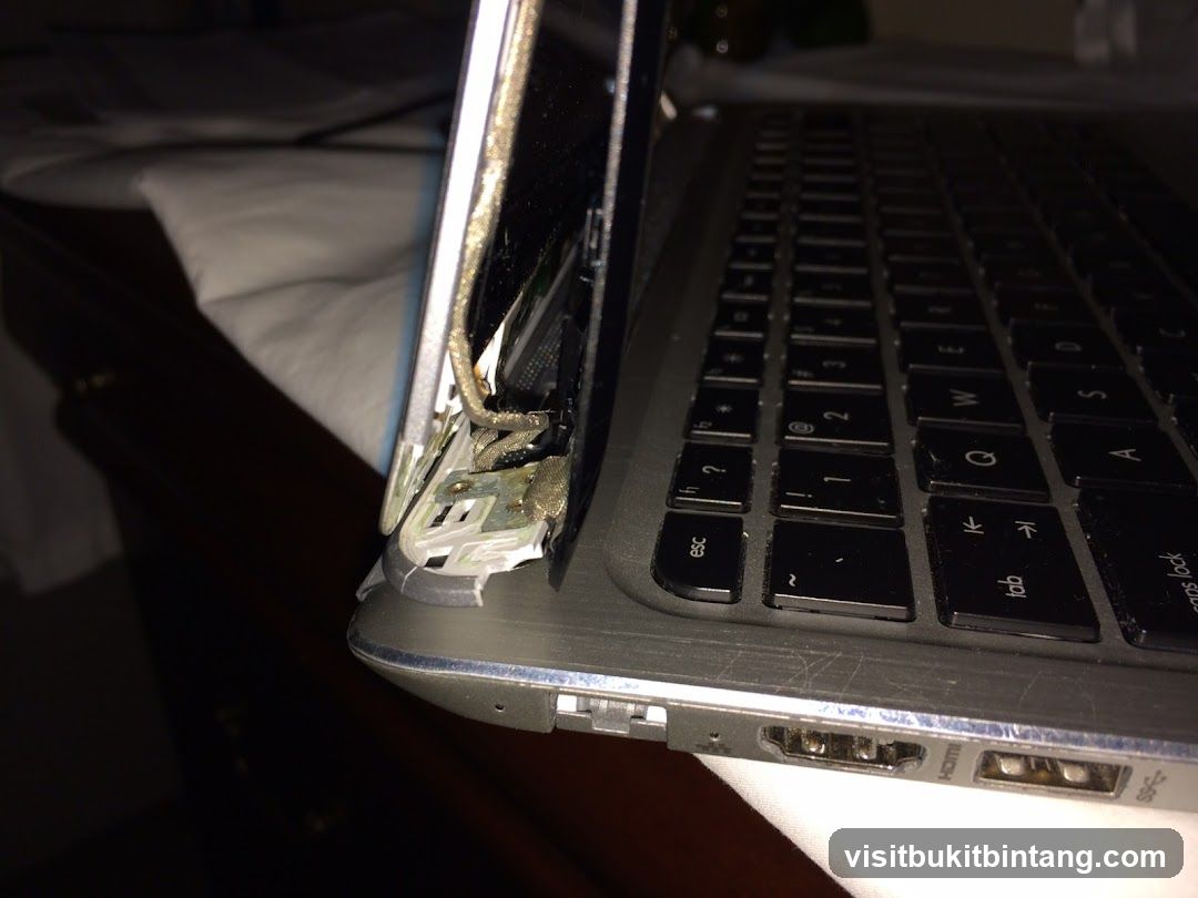 Damaged Laptop Hinge