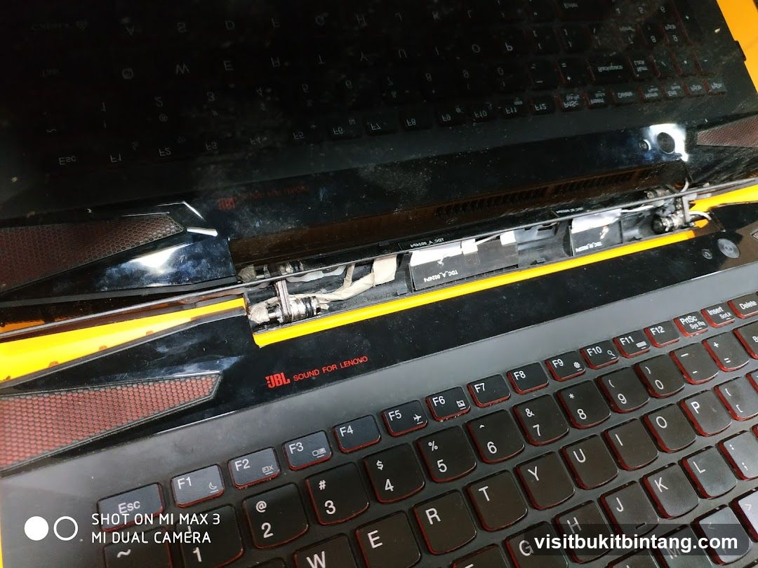 Damaged Laptop Hinge