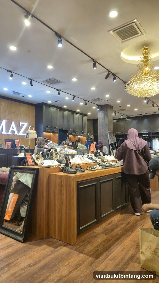 Tomaz @ Setia City Mall