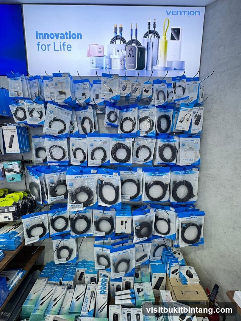 Vention Electronics Store Display