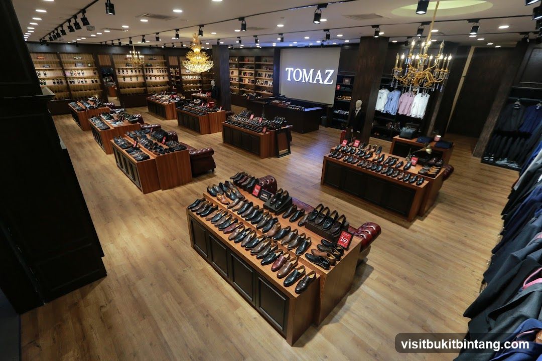 TomaZ Shoe Store Interior