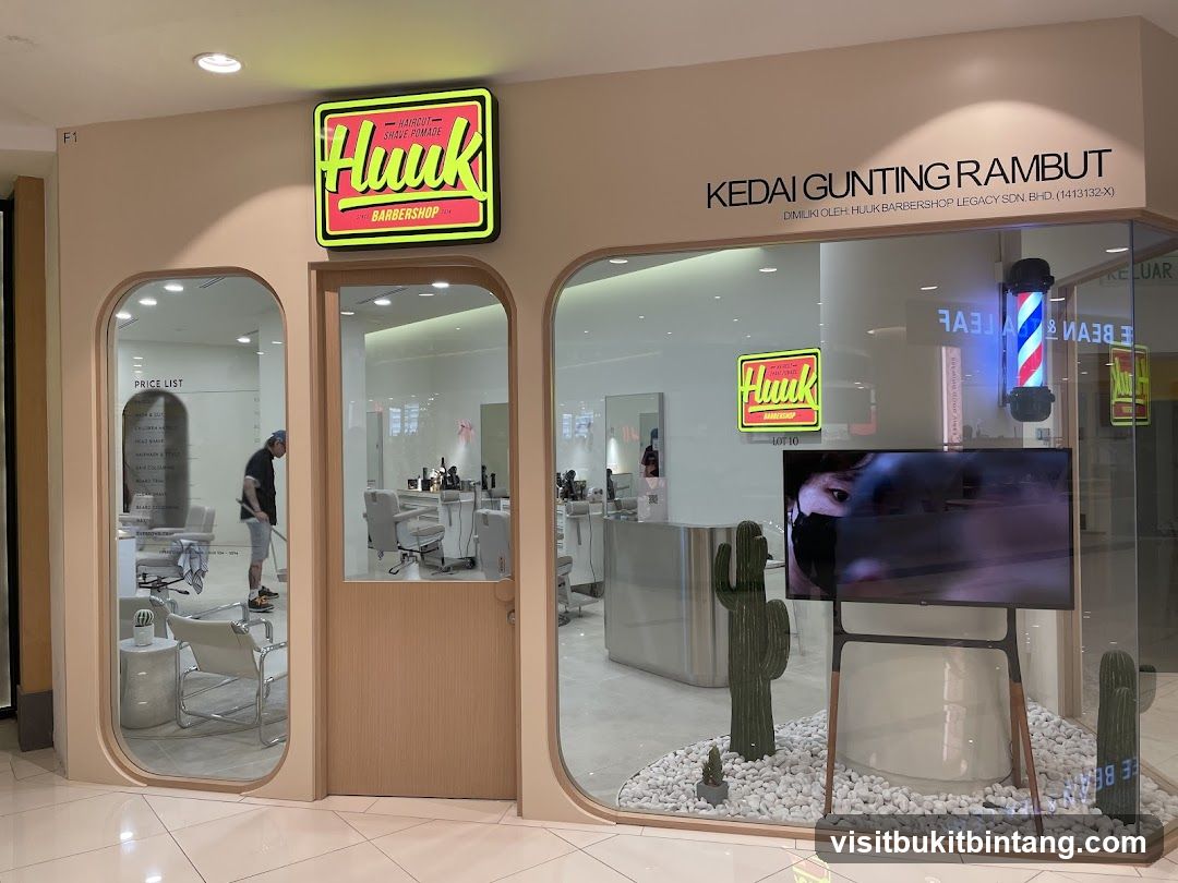 Huuk Barbershop @ Lot 10