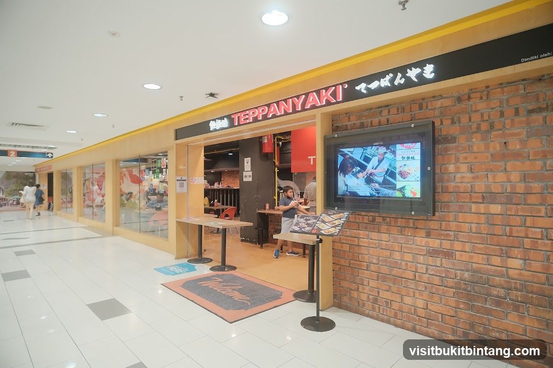 Teppanyaki Restaurant Entrance