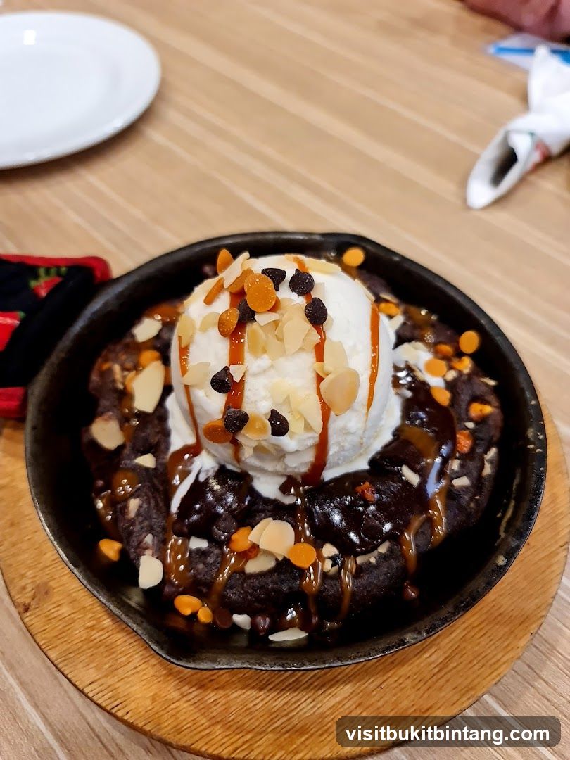 Skillet Cookie Sundae