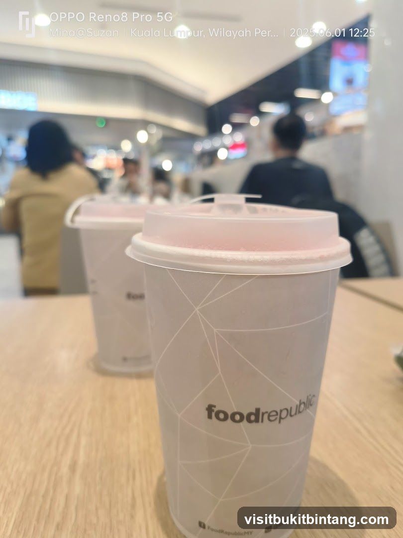 Food Republic Drink Cups in Mall