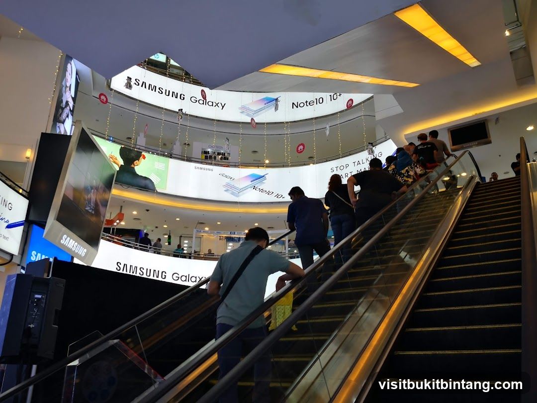 Samsung Mall Interior
