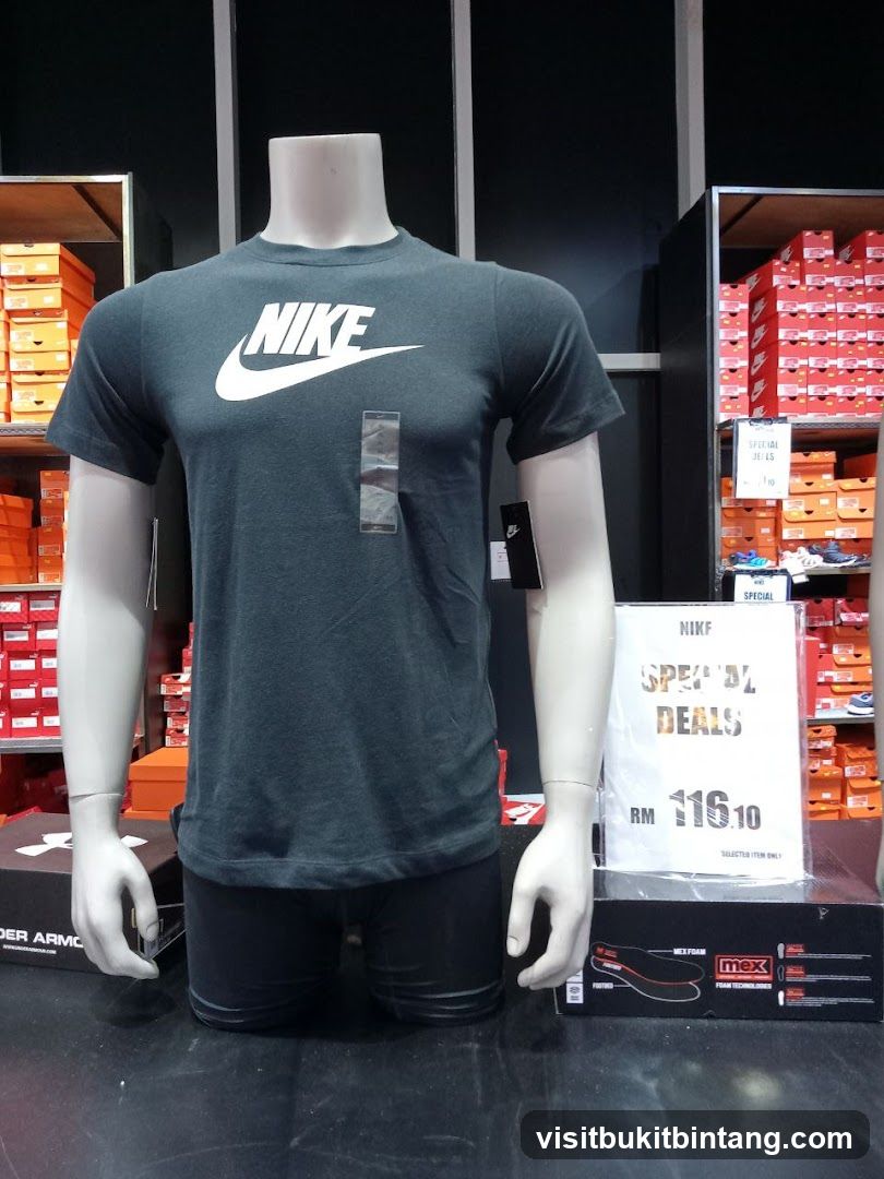 Nike T-shirt Display