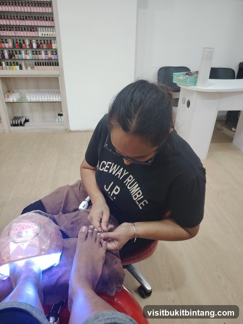 Nail Salon Service