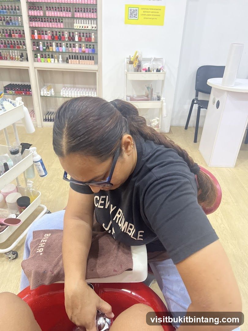 Nail Salon Service
