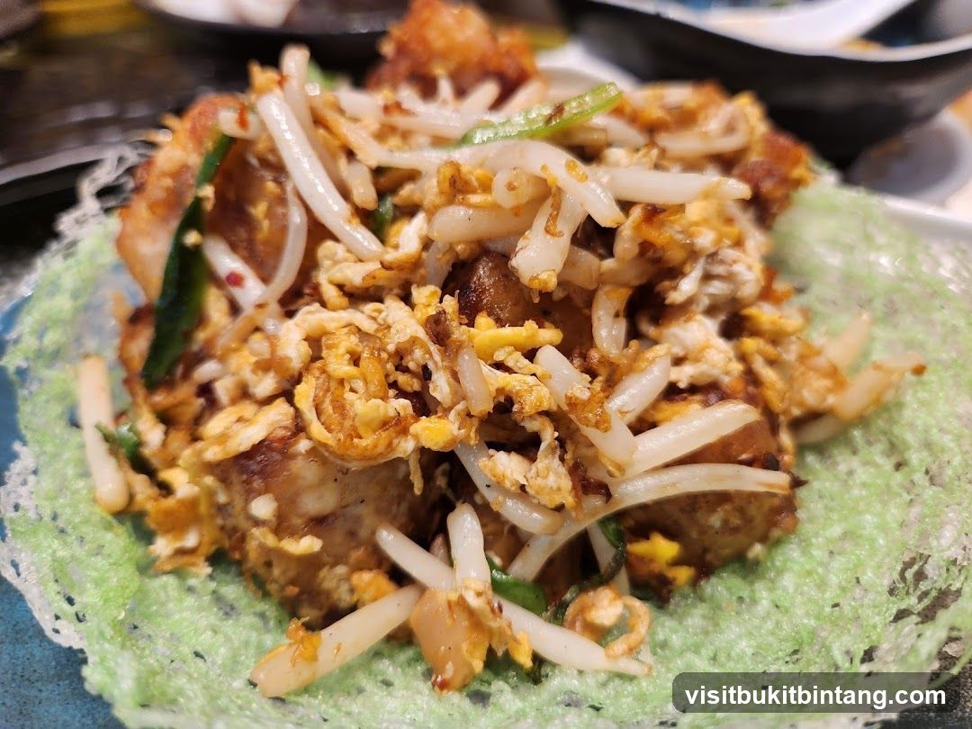 Fried Turnip Cake with Bean Sprouts and Egg