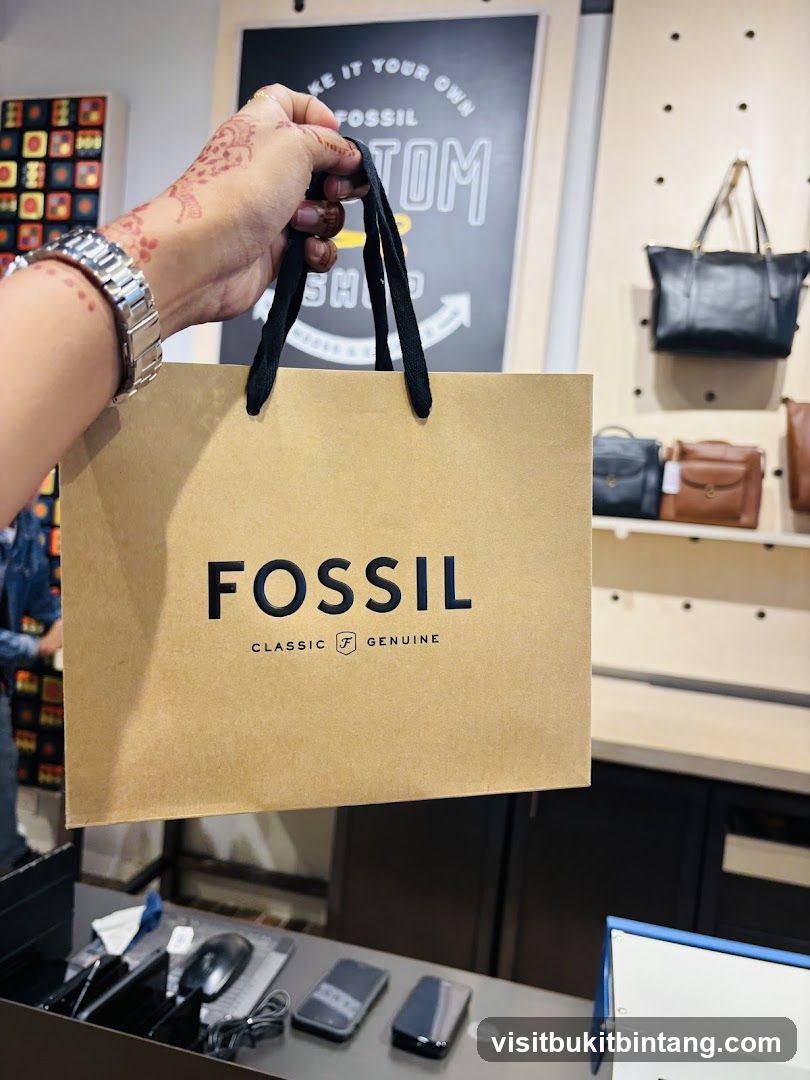 Fossil Shopping Bag