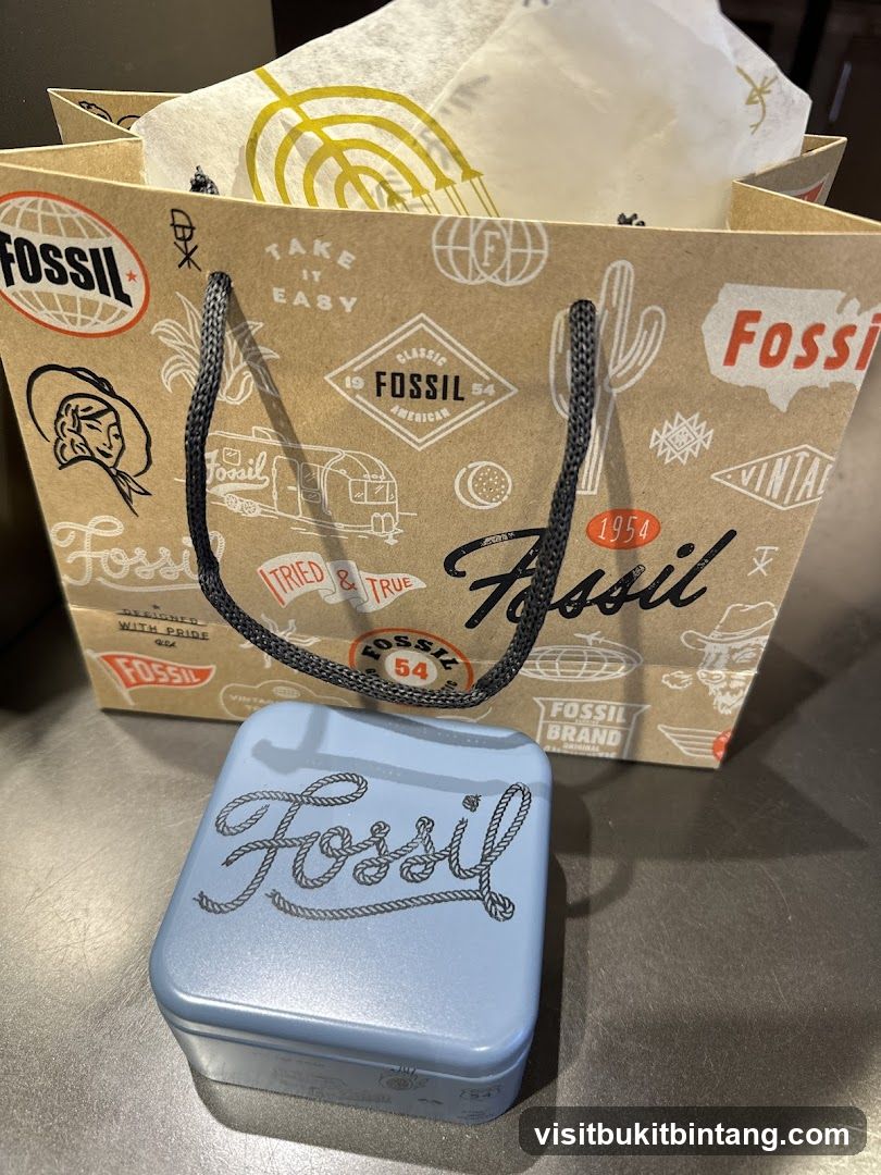 Fossil Shopping Bag and Watch Tin