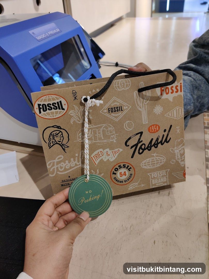 Fossil Shopping Bag