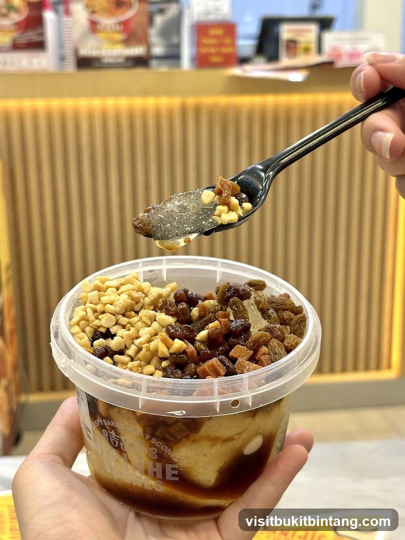 Raisin and Peanut Topping Dessert