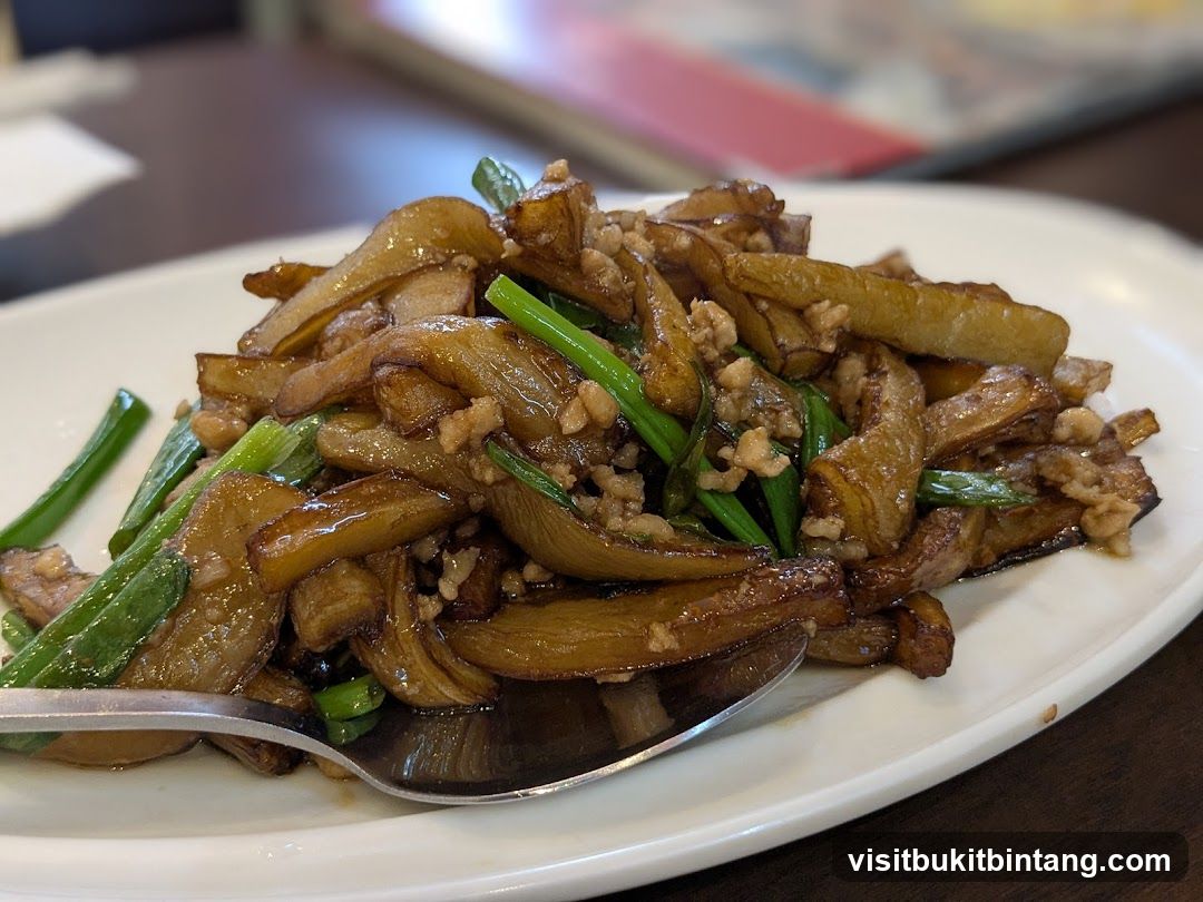 Stir-fried Eggplant with Minced Pork