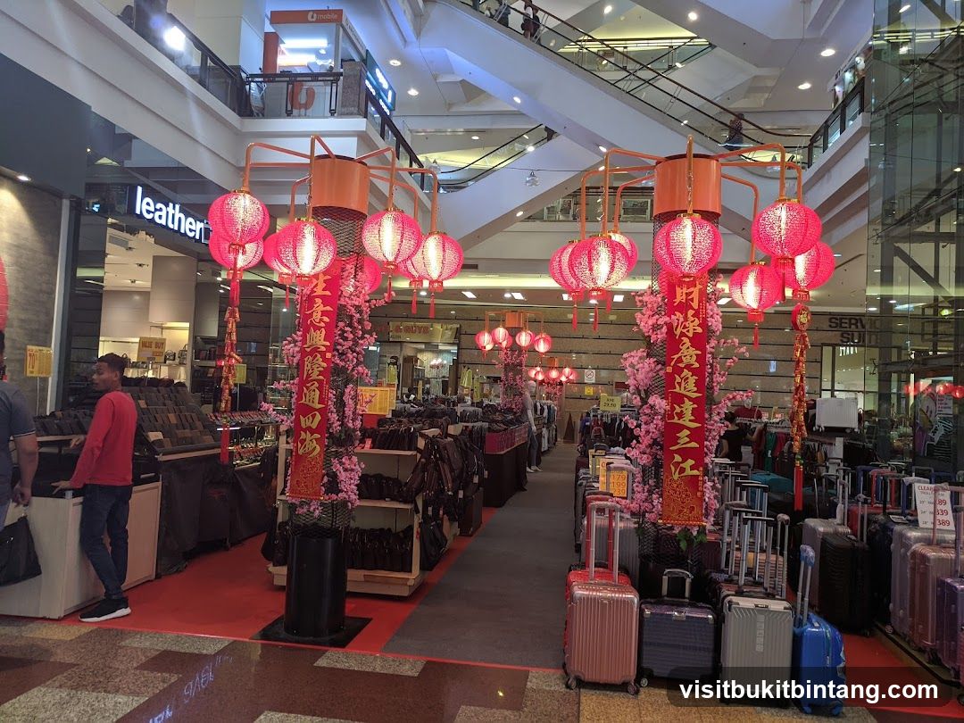 Festival Market Display in Shopping Mall