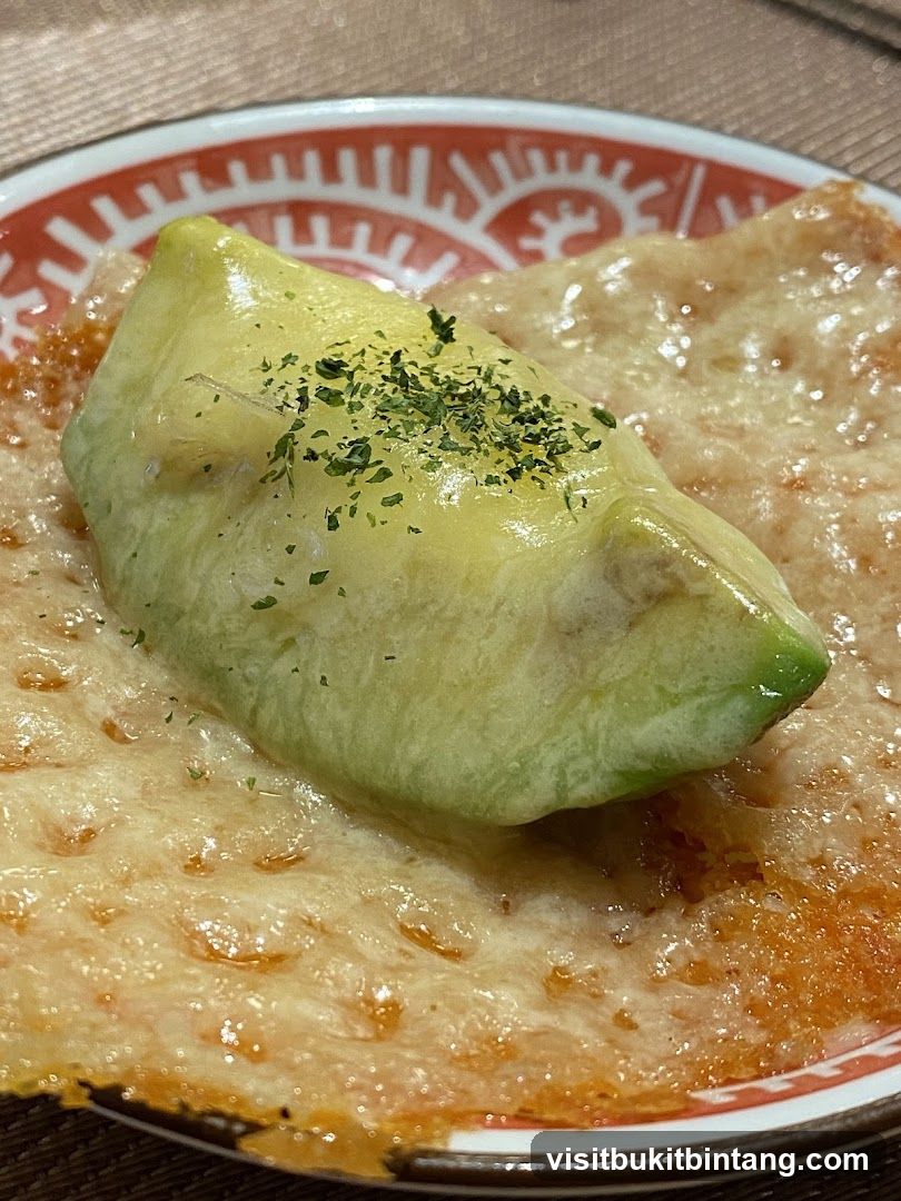 Avocado and Cheese Dish