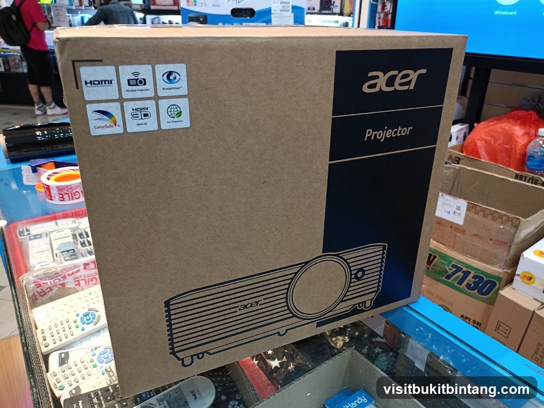 Acer Projector Box in Store