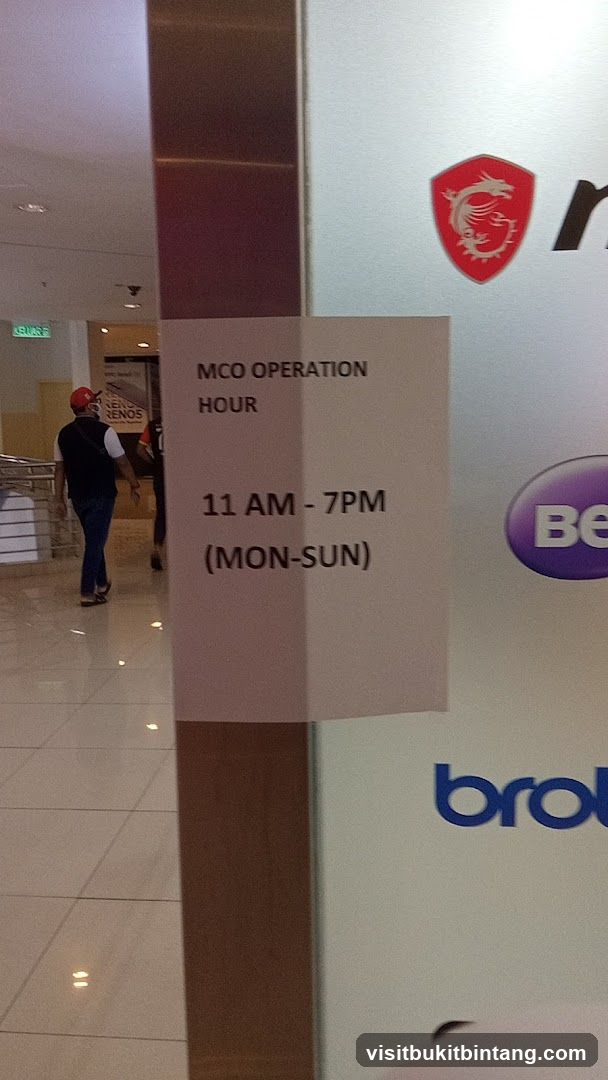 MCO Operation Hours Sign