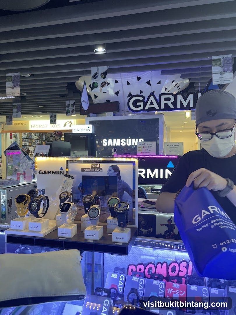 Garmin Store Interior