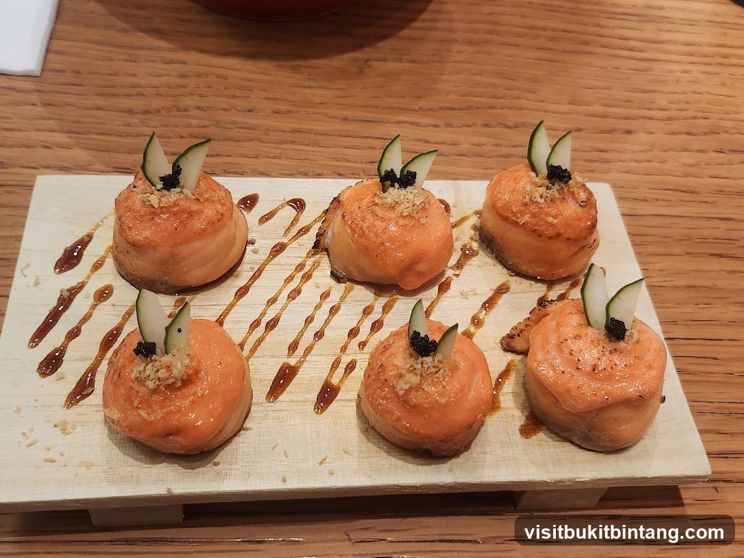 Sashimi Platter with Caviar Garnish