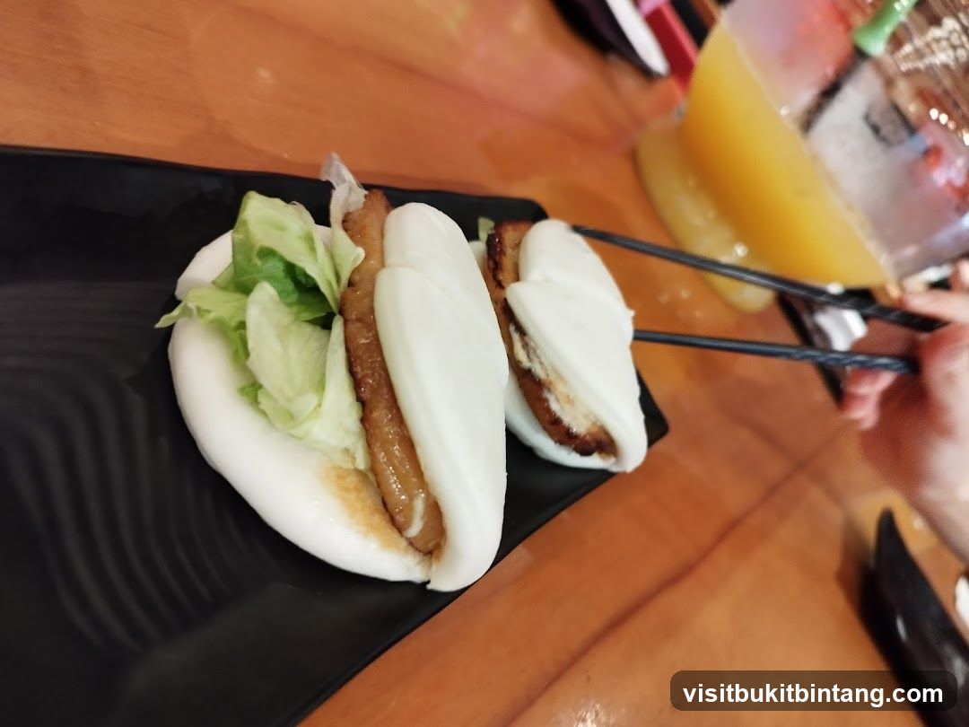 Bun with Meat and Lettuce