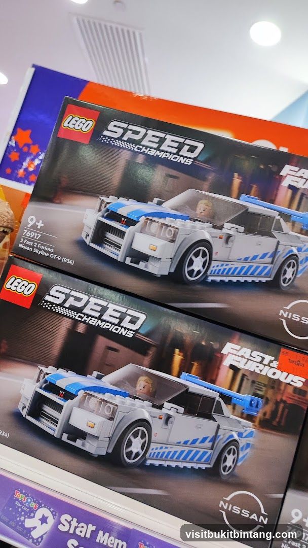 LEGO Speed Champions Set Display