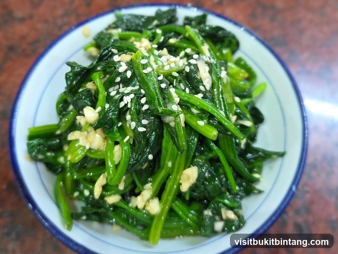 Stir-fried Spinach with Garlic and Sesame Seeds