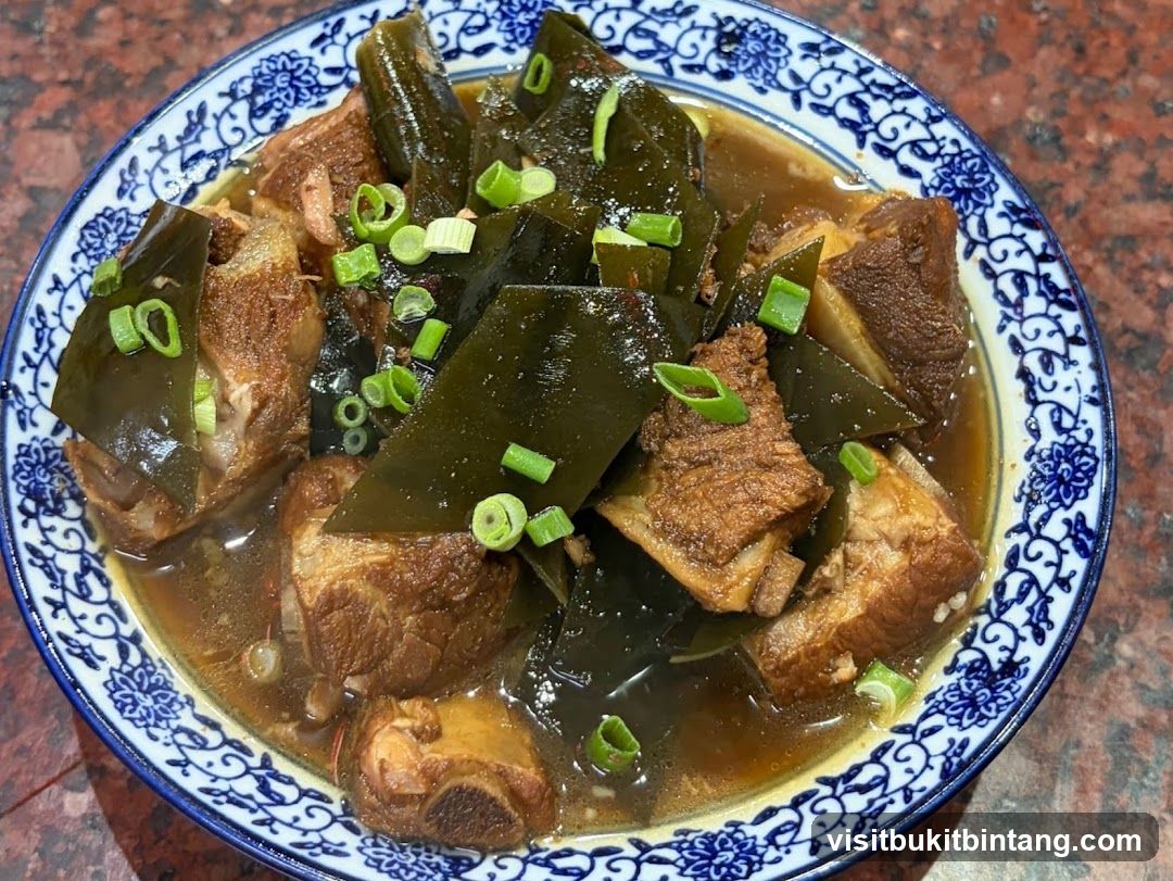 Braised Pork with Seaweed