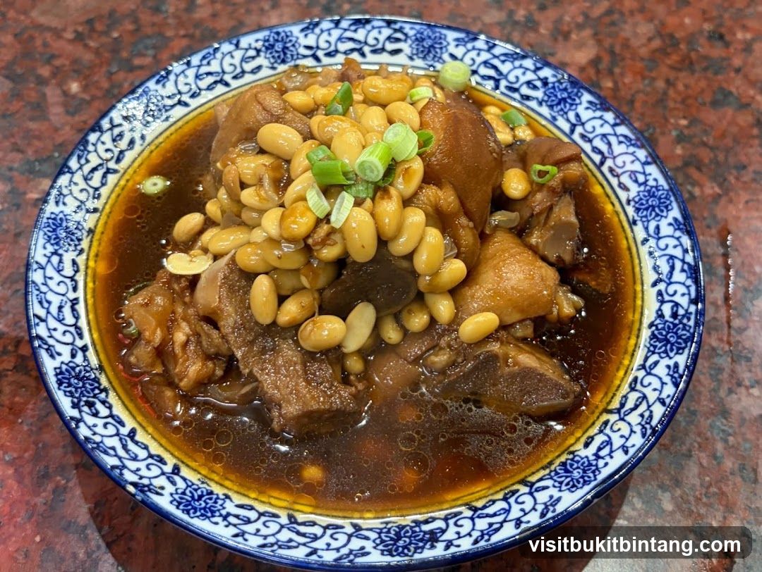 Braised Pork with Soybeans