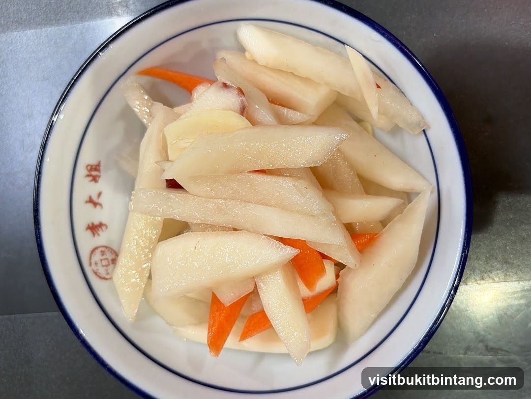 Sliced Radish and Carrot Dish