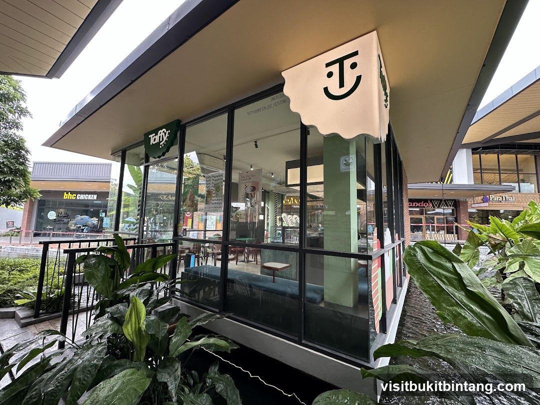 Taffy Shop Front