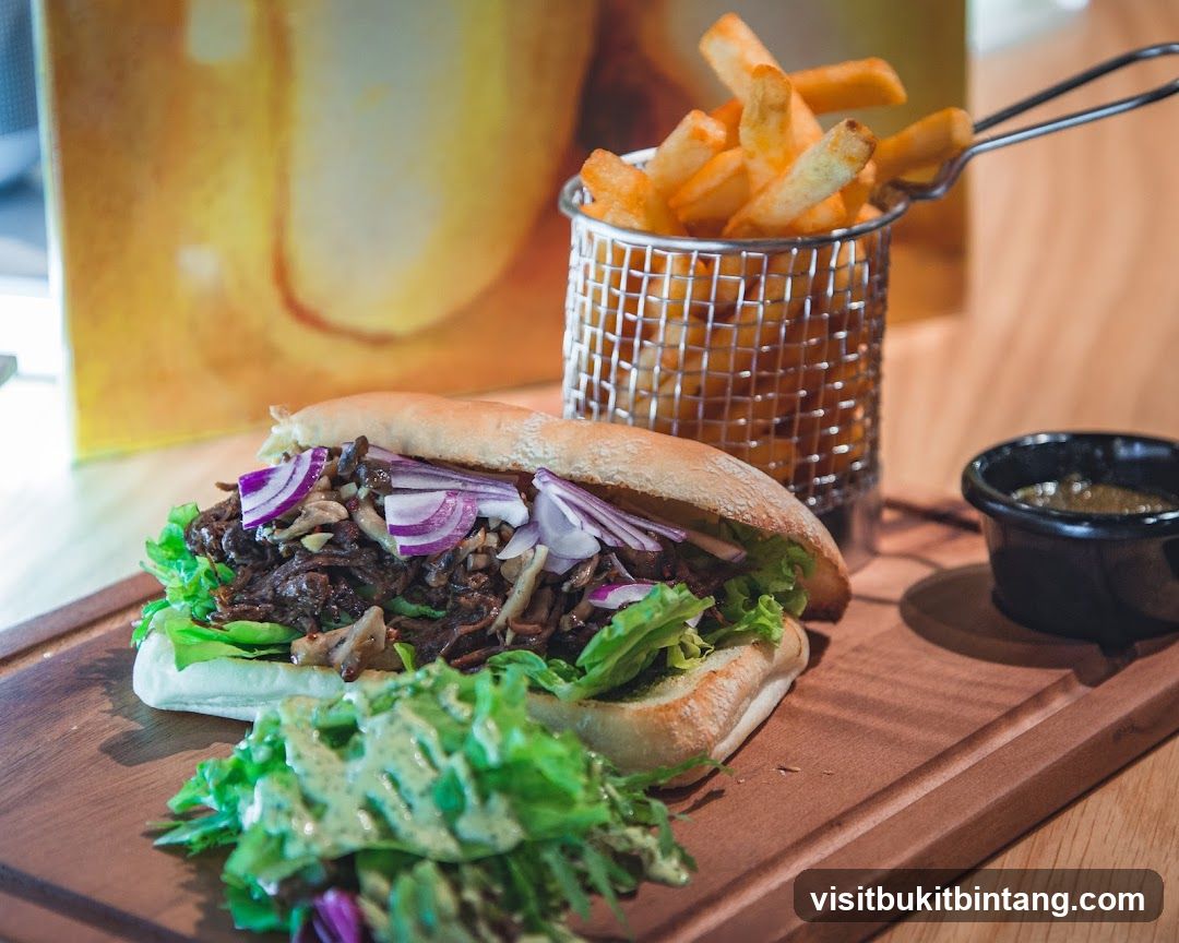 Pulled Meat Sandwich with Fries